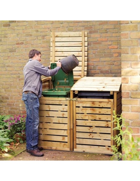 Cache-poubelles en bois traité.