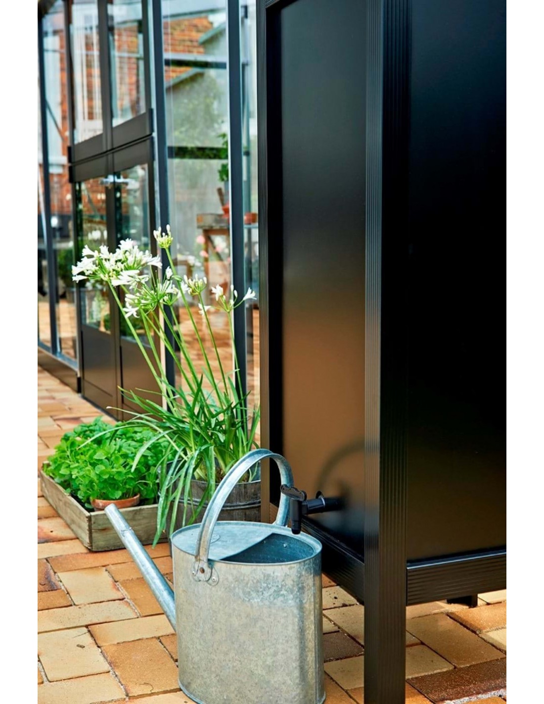 récupérateur d 39 eau de pluie noir en aluminium 100 litres lumineo led lights