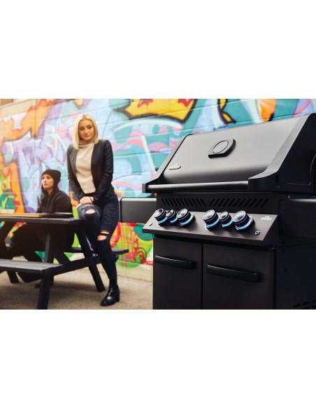 Barbecue à gaz Phantom Prestige 500 - Napoléon