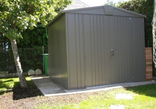 Abri de jardin en métal avec double portes idéal pour ranger du matériel de jardinage