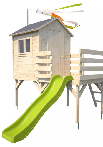 Maisonnette enfant sur pilotis avec porte, balustrades et toboggan